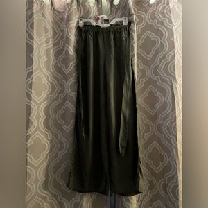 American Eagle Green Flowy Dress Pants